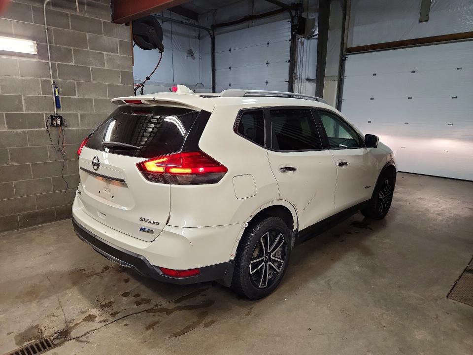 60645006 :رقم المزاد ، 5N1ET2MV3HC803065 vin ، 2017 Nissan Rogue Hybrid مزاد بيع