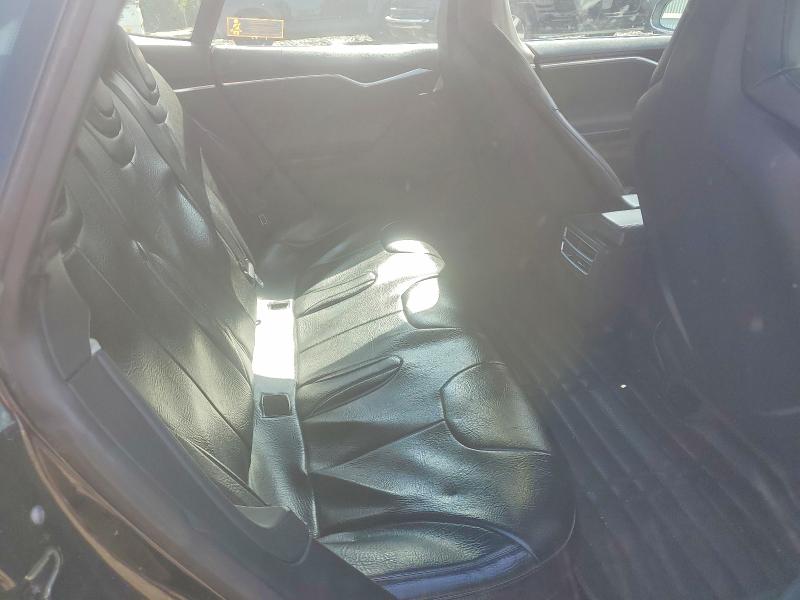 60146076 :رقم المزاد ، 5YJSA1CN1DFP12575 vin ، 2013 Tesla Model S مزاد بيع
