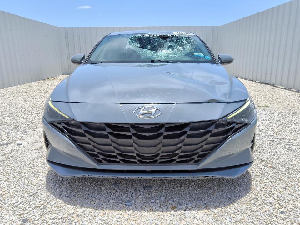 60015736 :رقم المزاد ، KMHLM4AGXPU441492 vin ، 2023 Hyundai Elantra مزاد بيع