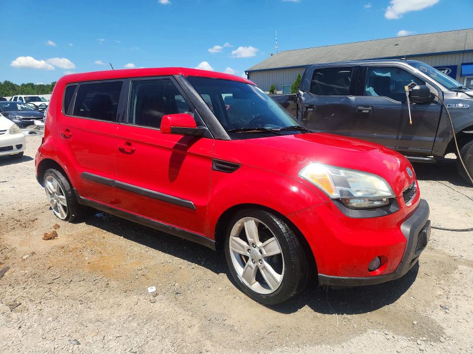 60772136 :رقم المزاد ، KNDJT2A29B7228984 vin ، 2011 Kia Soul مزاد بيع