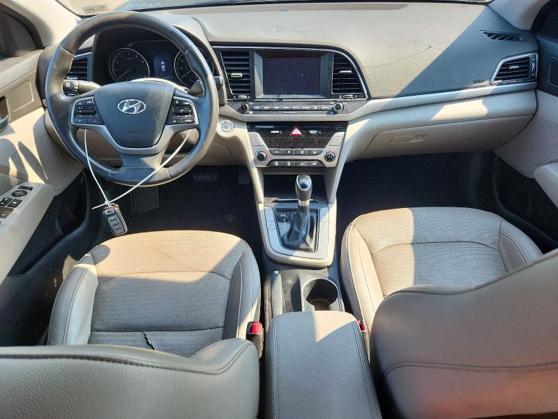 62768976 :رقم المزاد ، 5NPD84LF6HH060770 vin ، 2017 Hyundai Elantra مزاد بيع