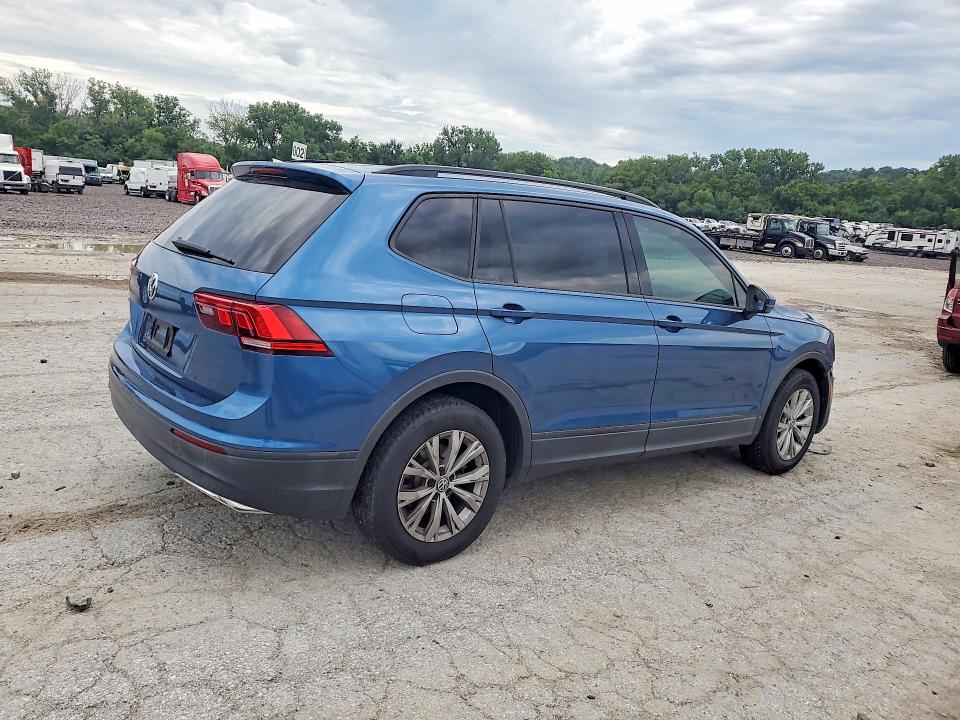 62930876 :رقم المزاد ، 3VV1B7AX2KM171451 vin ، 2019 Volkswagen Tiguan مزاد بيع