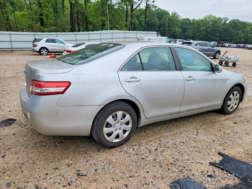 2010 Toyota Camry მანქანა იყიდება აუქციონზე, vin: 4T1BF3EK5AU061143, აუქციონის ნომერი: 61673496