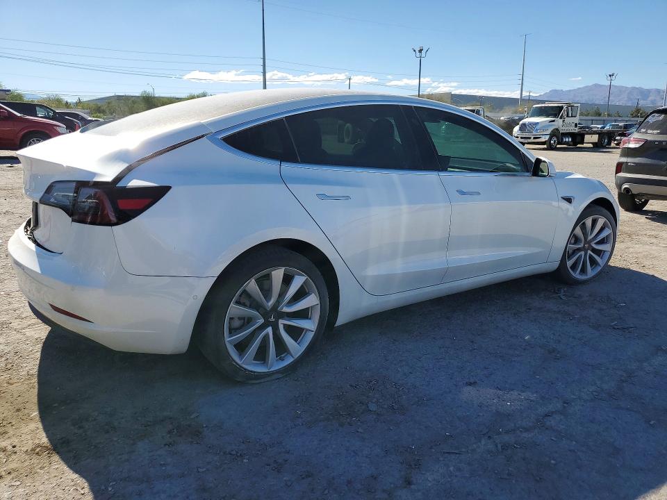 Продажа на аукционе авто 2019 Tesla Model 3, vin: 5YJ3E1EB4KF390412, номер лота: 59768416