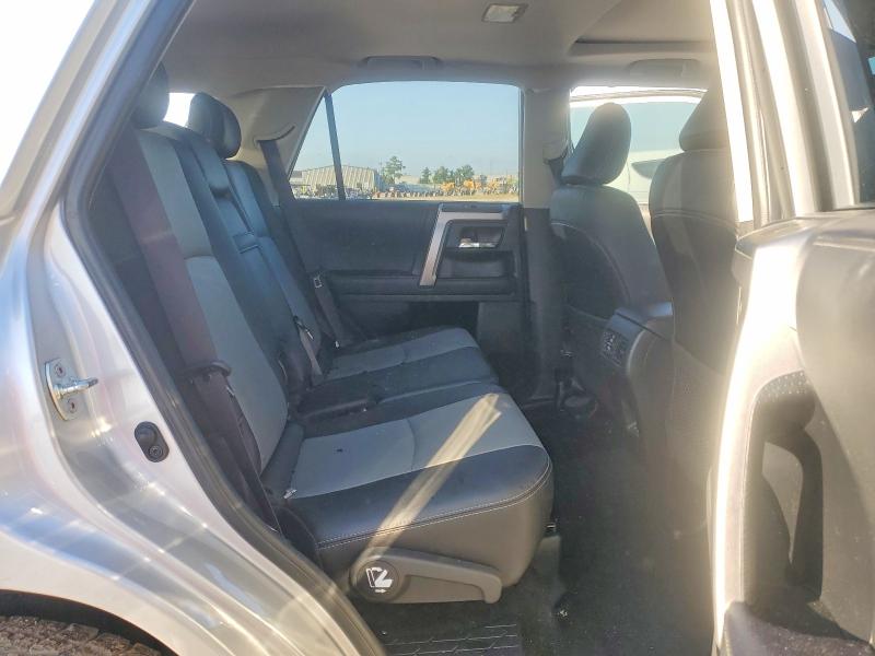 62009676 :رقم المزاد ، JTEFU5JR4R5307420 vin ، 2024 Toyota 4runner مزاد بيع