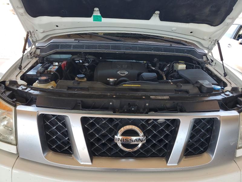 58130126 :رقم المزاد ، 1N6BA0EC7FN514879 vin ، 2015 Nissan Titan مزاد بيع