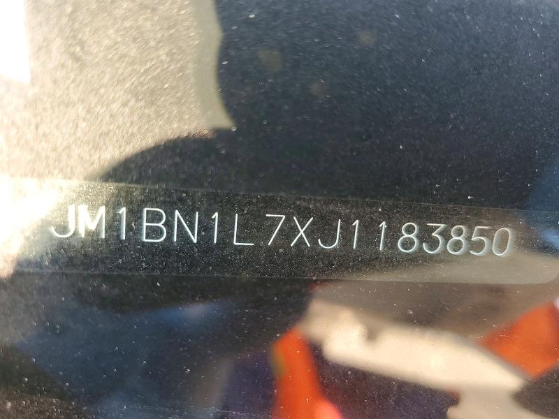 61187746 :رقم المزاد ، JM1BN1L7XJ1183850 vin ، 2018 Mazda 3 مزاد بيع