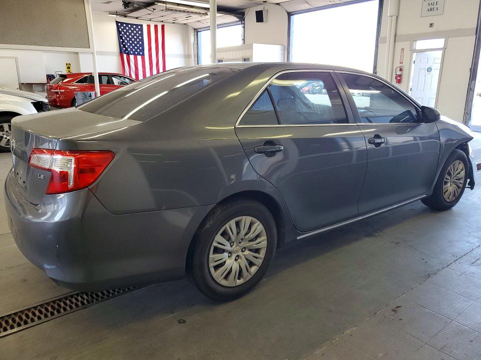 59728386 :رقم المزاد ، 4T4BF1FK4CR269607 vin ، 2012 Toyota Camry مزاد بيع