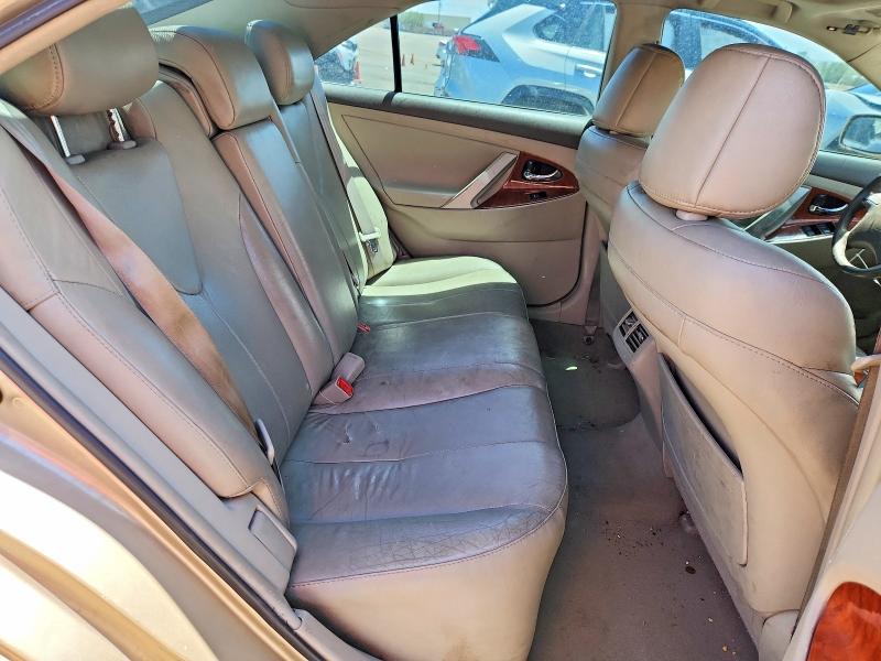 60573406 :رقم المزاد ، 4T1BF3EK2BU633027 vin ، 2011 Toyota Camry مزاد بيع