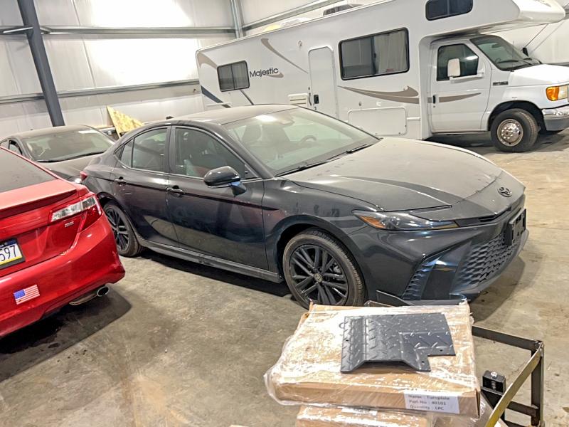 Продажа на аукционе авто 2025 Toyota Camry, vin: 4T1DBADK2SU518700, номер лота: 61563376