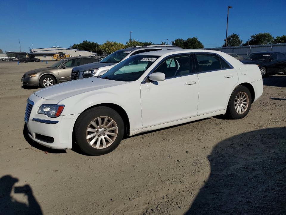 2013 Chrysler 300 მანქანა იყიდება აუქციონზე, vin: 2C3CCAAG1DH632419, აუქციონის ნომერი: 62324696