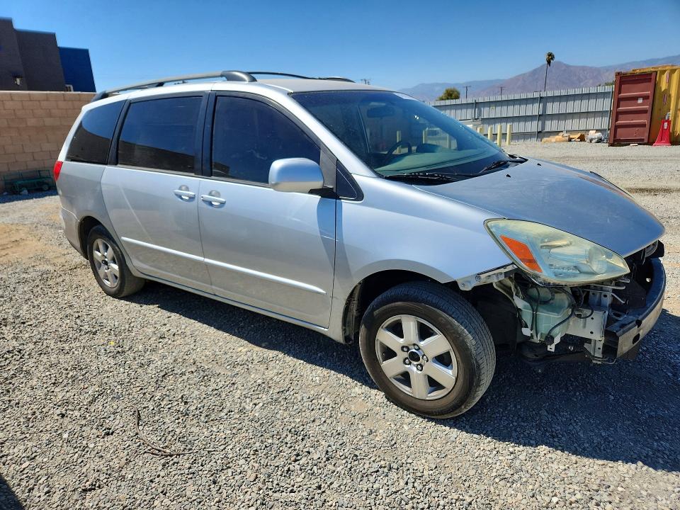 2004 Toyota Sienna მანქანა იყიდება აუქციონზე, vin: 5TDZA22C64S131007, აუქციონის ნომერი: 62910086