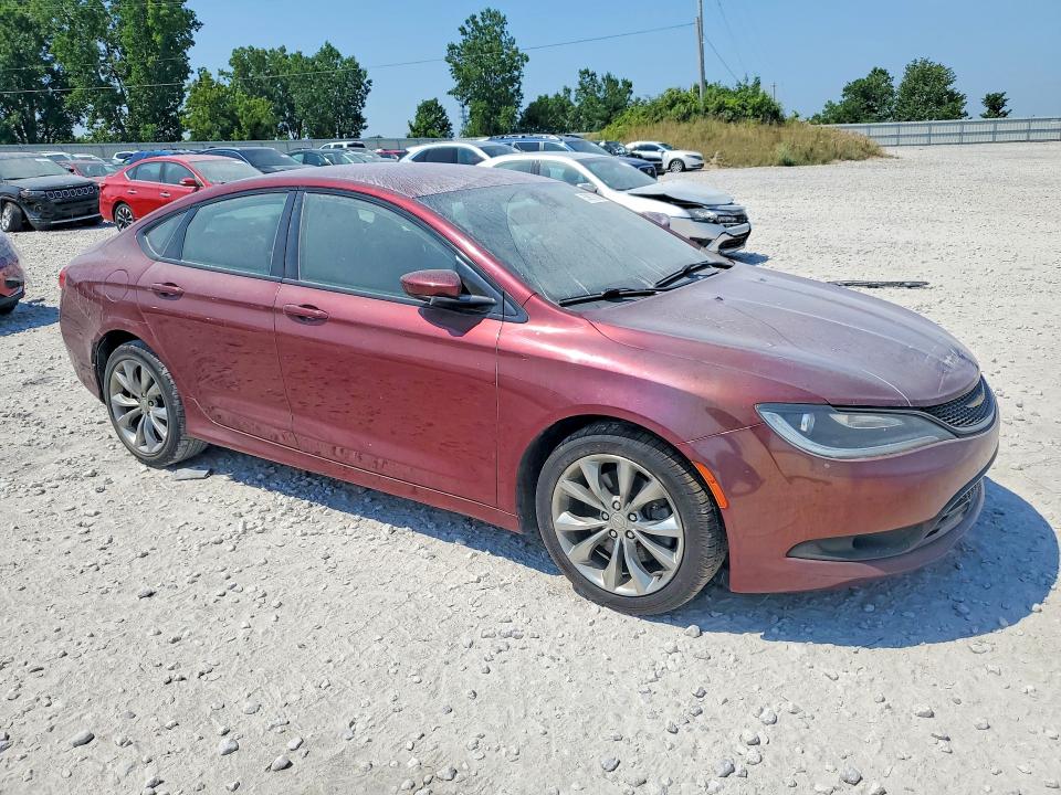 59670386 :رقم المزاد ، 1C3CCCBG9FN518155 vin ، 2015 Chrysler 200 مزاد بيع