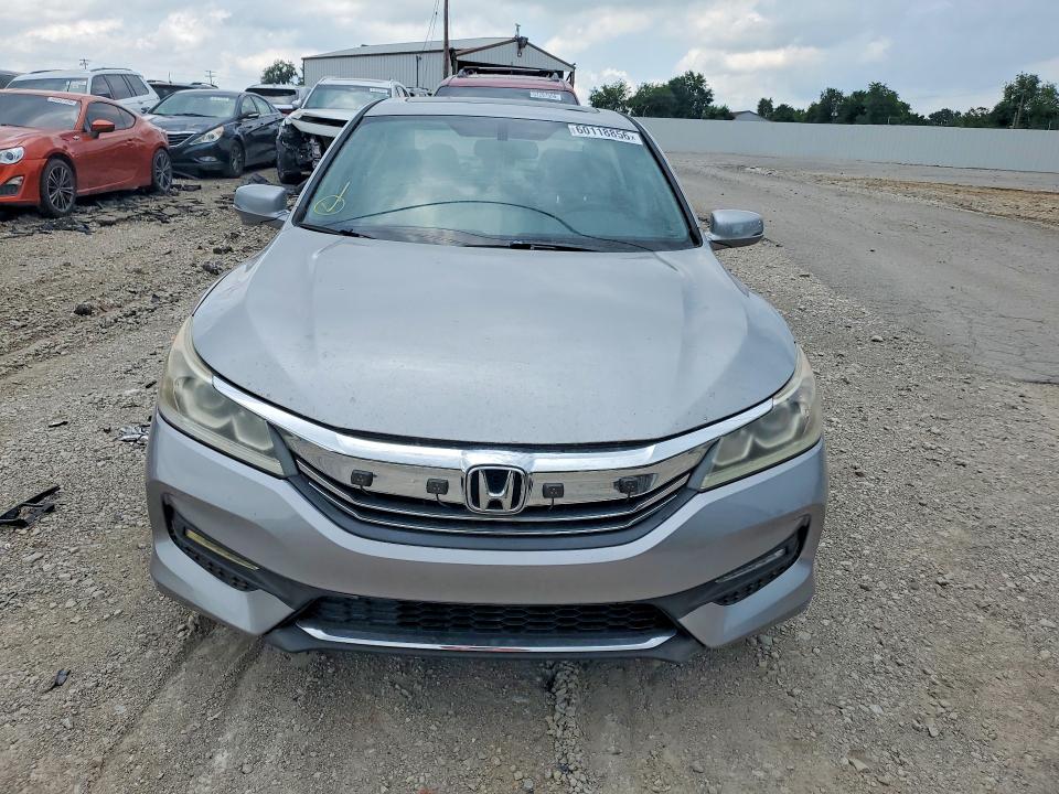 Продажа на аукционе авто 2016 Honda Accord, vin: 1HGCR2F83GA049520, номер лота: 60118856