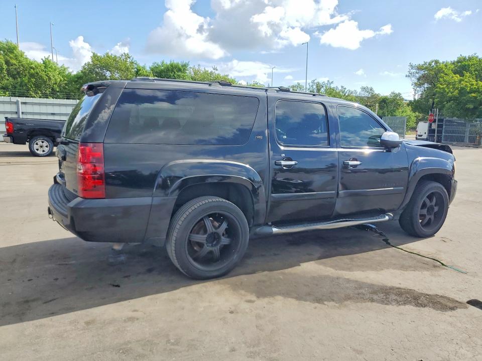 61863616 :رقم المزاد ، 3GNFK16317G252378 vin ، 2007 Chevrolet Suburban مزاد بيع