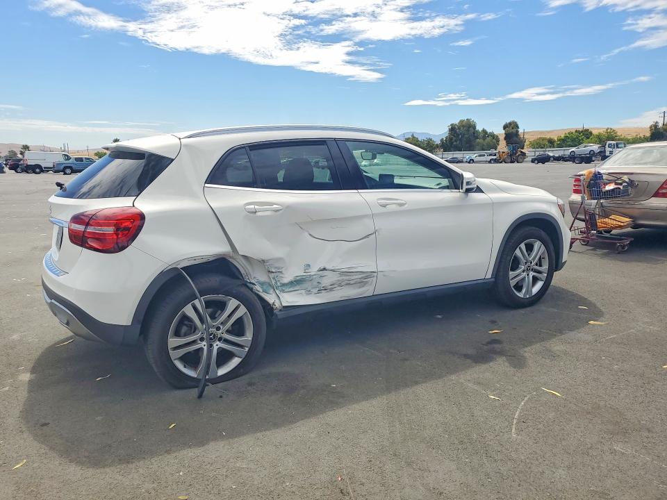 2020 Mercedes-benz Gla მანქანა იყიდება აუქციონზე, vin: W1NTG4EB1LU031063, აუქციონის ნომერი: 61629346
