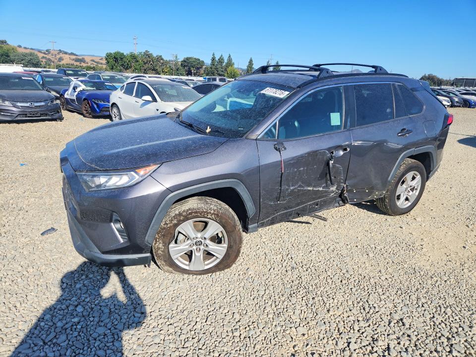 2021 Toyota Rav4 მანქანა იყიდება აუქციონზე, vin: 2T3P1RFVXMW213252, აუქციონის ნომერი: 61178216