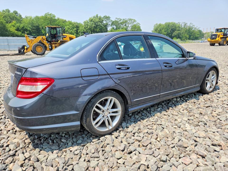 61771446 :رقم المزاد ، WDDGF8BB2BR183268 vin ، 2011 Mercedes-benz C مزاد بيع