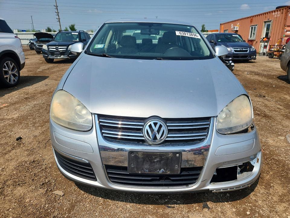 63013896 :رقم المزاد ، 3VWRM71K78M040246 vin ، 2008 Volkswagen Jetta مزاد بيع