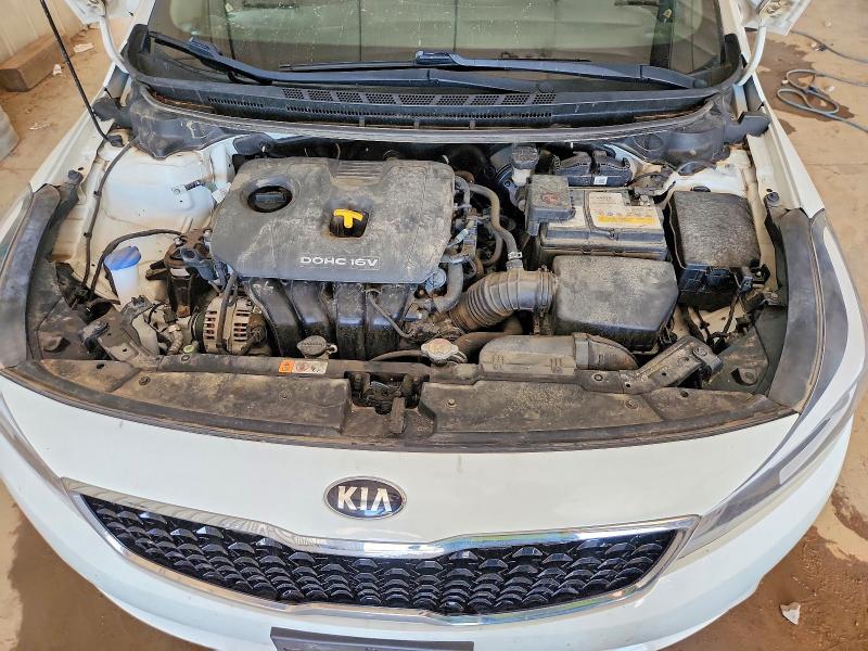 60301376 :رقم المزاد ، 3KPFK4A73JE244340 vin ، 2018 Kia Forte مزاد بيع