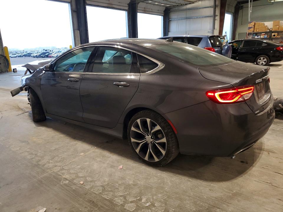62981306 :رقم المزاد ، 1C3CCCEG3FN540583 vin ، 2015 Chrysler 200 مزاد بيع