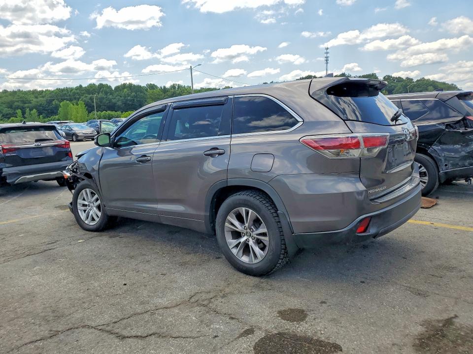 Продажа на аукционе авто 2016 Toyota Highlander, vin: 5TDBKRFH6GS318670, номер лота: 62794476