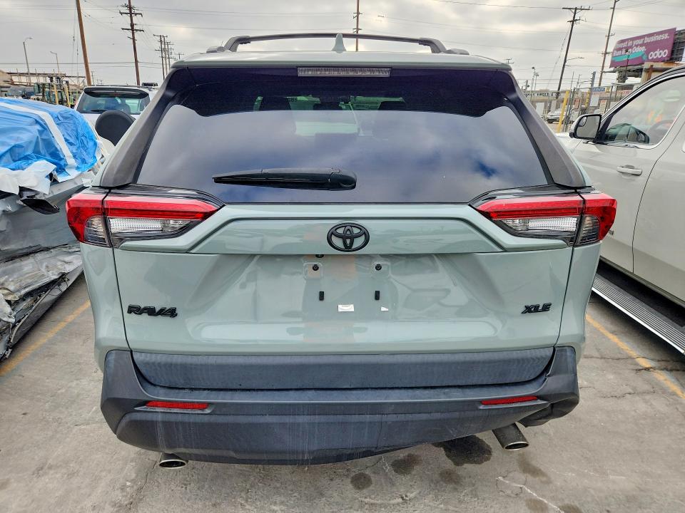 Продажа на аукционе авто 2023 Toyota Rav4, vin: 2T3W1RFV0PW287635, номер лота: 62993566