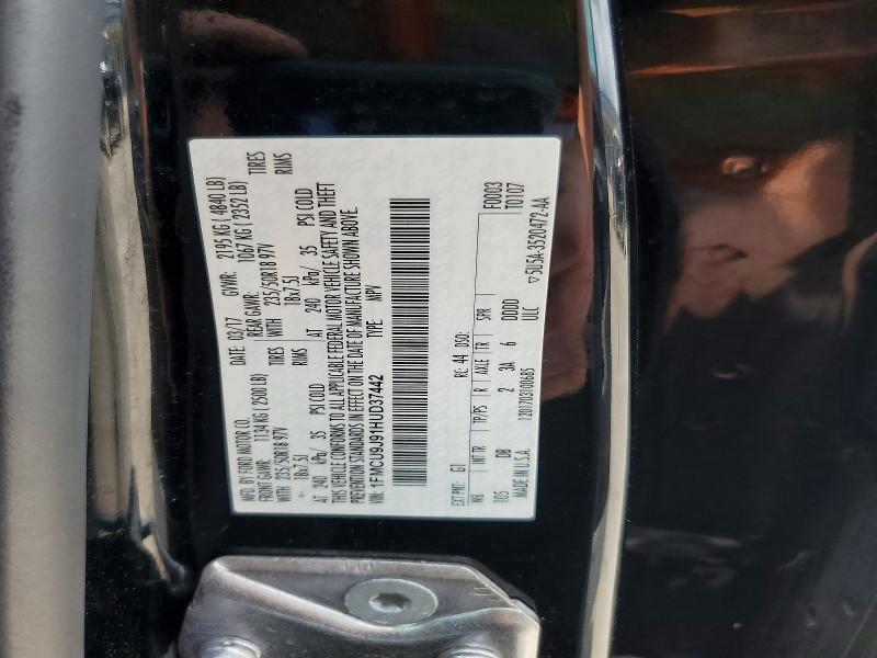 62125796 :رقم المزاد ، 1FMCU9J91HUD37442 vin ، 2017 Ford Escape مزاد بيع