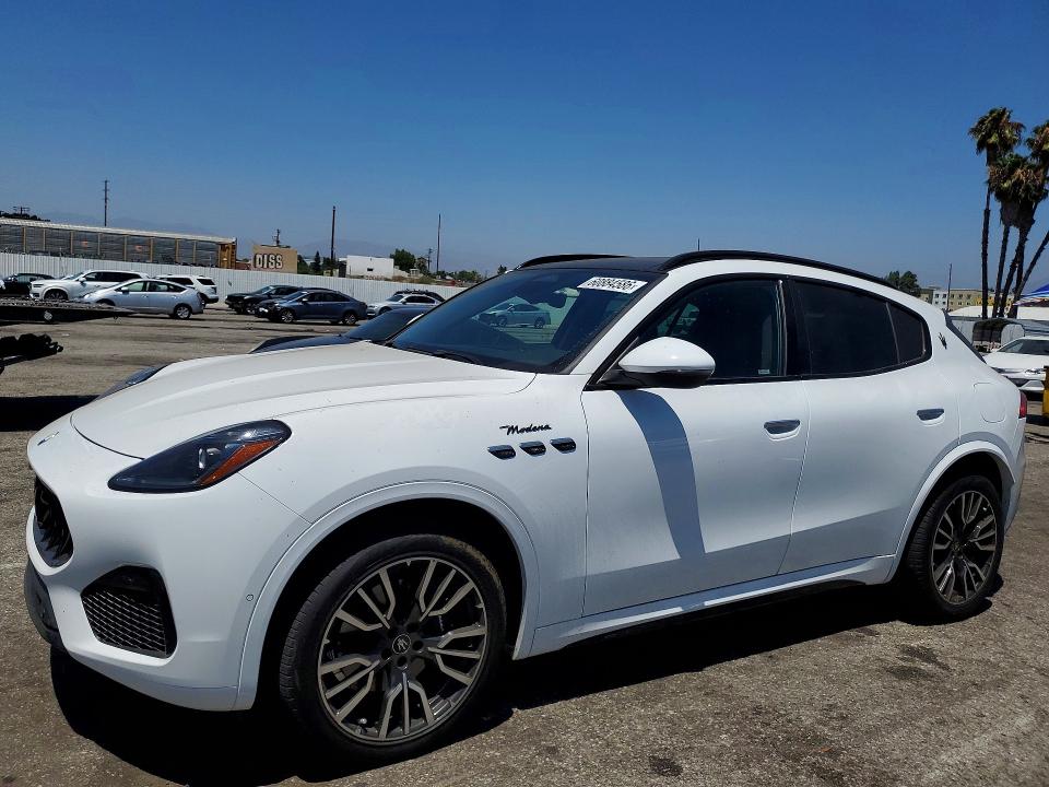 2023 Maserati Grecale მანქანა იყიდება აუქციონზე, vin: ZN682AVM7P7429635, აუქციონის ნომერი: 60884586