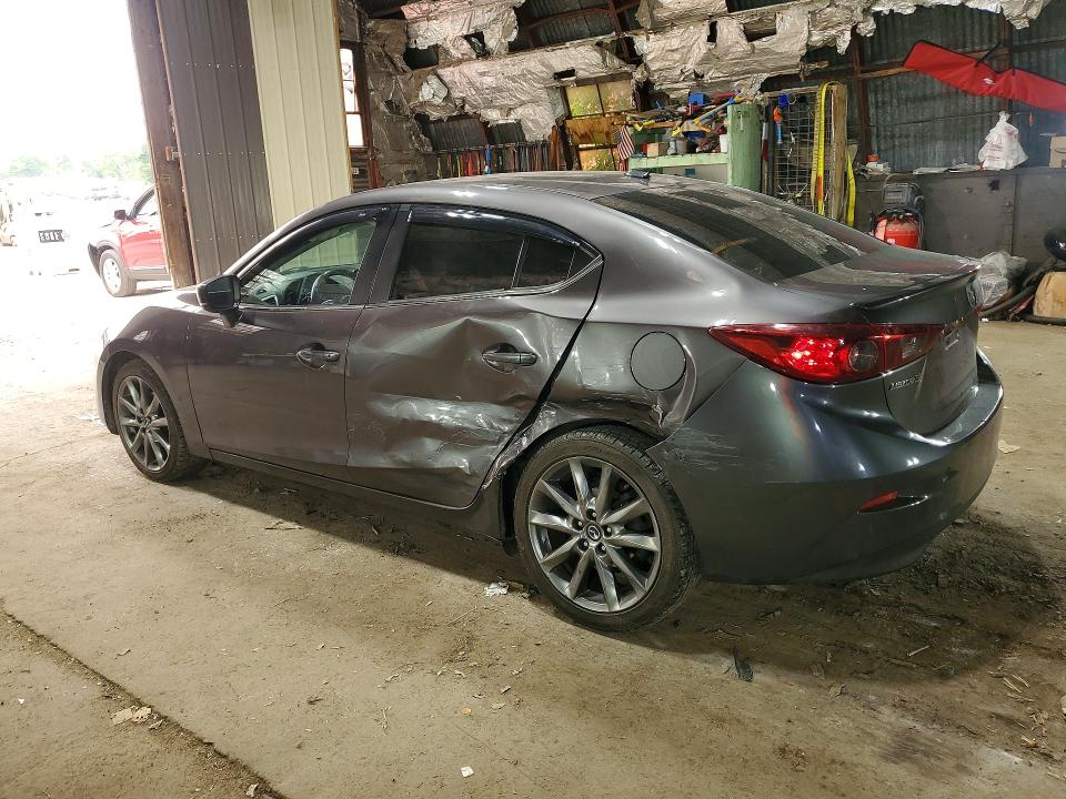 60777616 :رقم المزاد ، 3MZBN1V39JM252621 vin ، 2018 Mazda 3 مزاد بيع