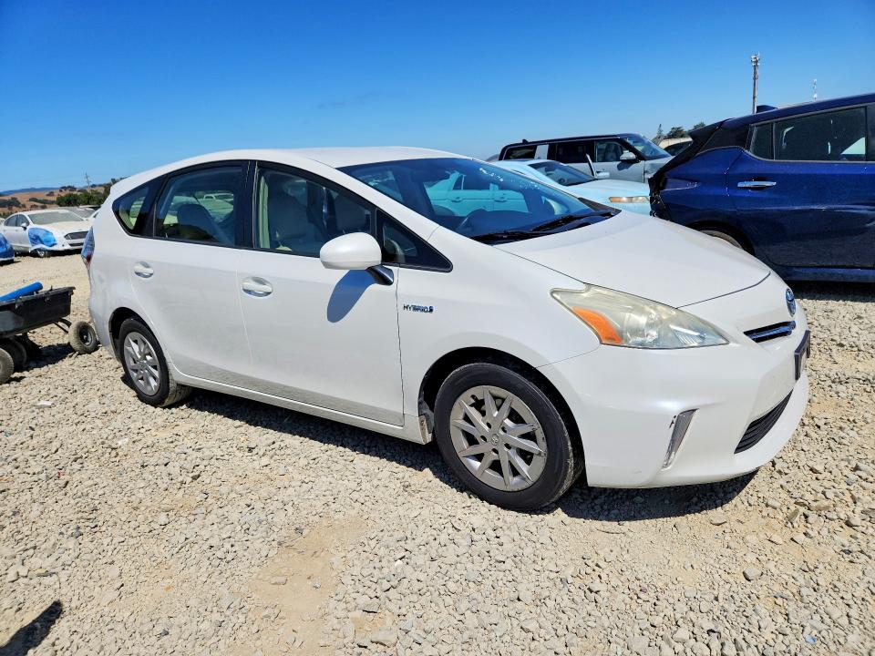 60211196 :رقم المزاد ، JTDZN3EU1E3305390 vin ، 2014 Toyota Prius V مزاد بيع
