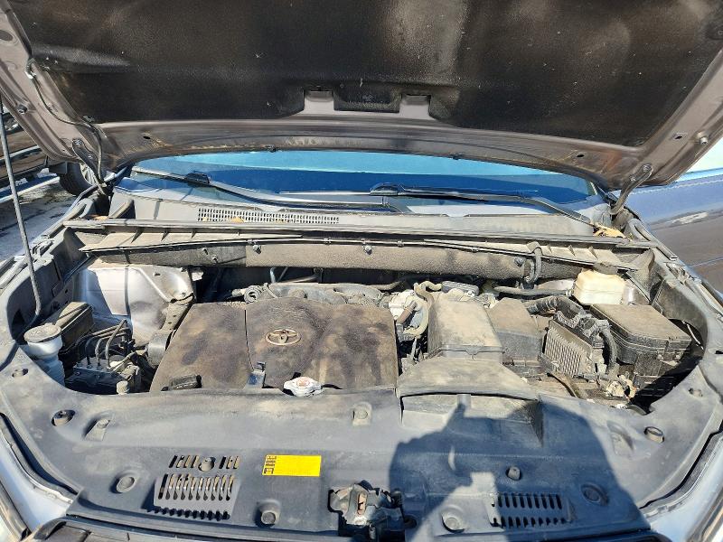 2018 Toyota Highlander მანქანა იყიდება აუქციონზე, vin: 5TDJZRFH2JS801930, აუქციონის ნომერი: 60611936