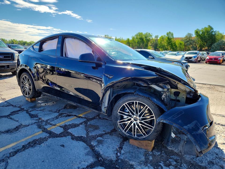 62418036 :رقم المزاد ، 7SAYGDEE4PF711290 vin ، 2023 Tesla Model Y مزاد بيع