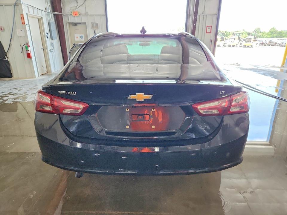 62936496 :رقم المزاد ، 1G1ZD5ST3LF052586 vin ، 2020 Chevrolet Malibu مزاد بيع