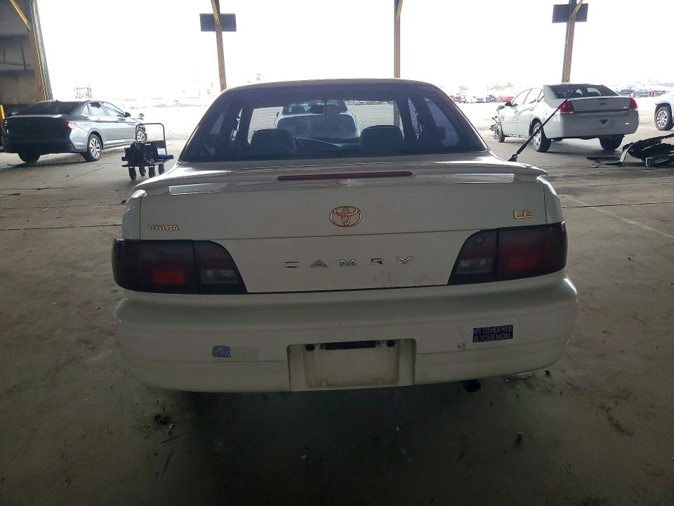 1996 Toyota Camry მანქანა იყიდება აუქციონზე, vin: JT2BG12K1T0414474, აუქციონის ნომერი: 61773066