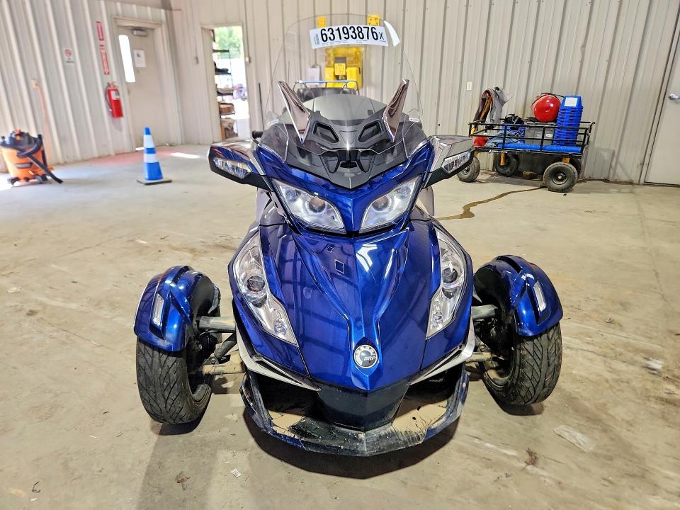 63193876 :رقم المزاد ، 2BXNBDD25GV003356 vin ، 2016 Can-am Spyder Roadster مزاد بيع