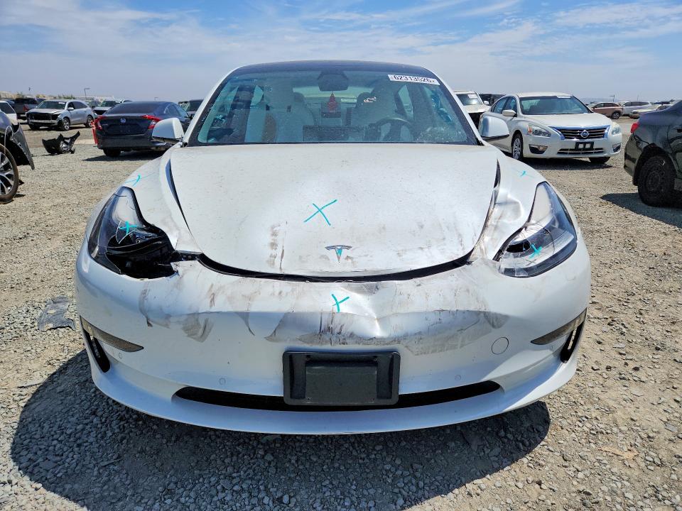62313526 :رقم المزاد ، 5YJ3E1EA4MF873165 vin ، 2021 Tesla Model 3 مزاد بيع