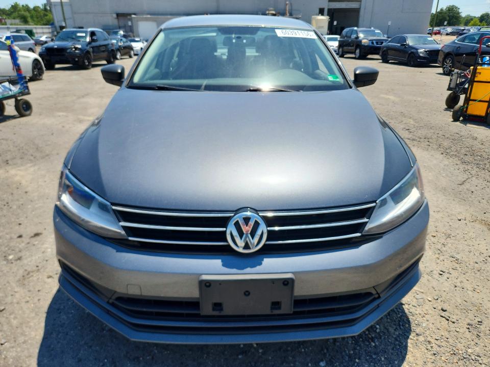 60391156 :رقم المزاد ، 3VW267AJ1GM388903 vin ، 2016 Volkswagen Jetta مزاد بيع