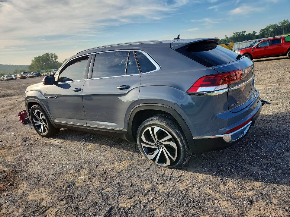 2021 Volkswagen Atlas Cross Sport მანქანა იყიდება აუქციონზე, vin: 1V2TE2CA1MC203304, აუქციონის ნომერი: 61097036