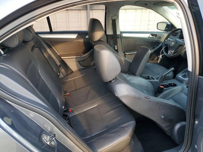 63138666 :رقم المزاد ، 3VWD07AJXEM384632 vin ، 2014 Volkswagen Jetta مزاد بيع