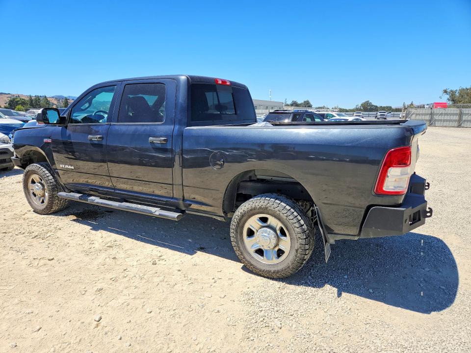 61982176 :رقم المزاد ، 3C6UR5CJ6MG611698 vin ، 2021 Ram 2500 مزاد بيع