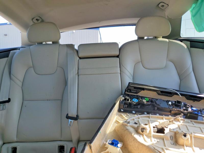 Продажа на аукционе авто 2018 Volvo Xc60, vin: YV4102RK4J1064572, номер лота: 59007726