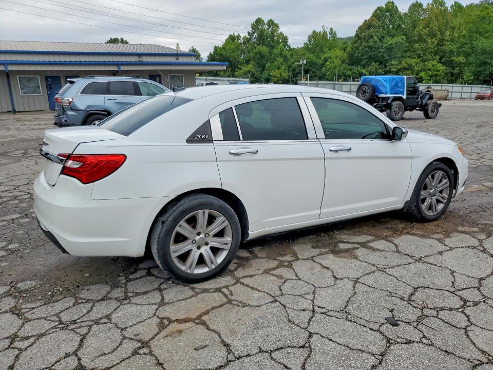 2013 Chrysler 200 მანქანა იყიდება აუქციონზე, vin: 1C3CCBAB1DN762122, აუქციონის ნომერი: 61928606