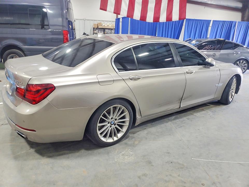 59820016 :رقم المزاد ، WBAYE8C53FD780939 vin ، 2015 Bmw 7 Series مزاد بيع