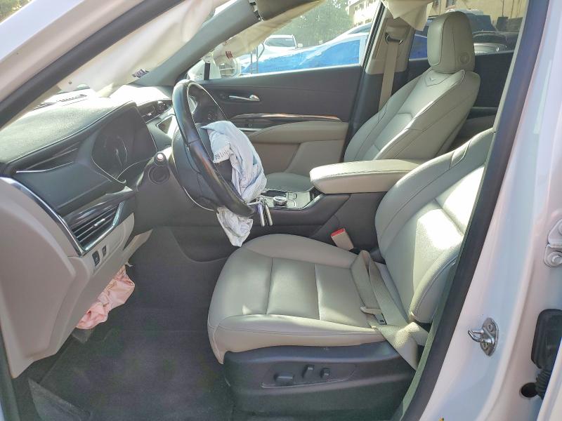60186206 :رقم المزاد ، 1GYAZAR48KF109015 vin ، 2019 Cadillac Xt4 مزاد بيع