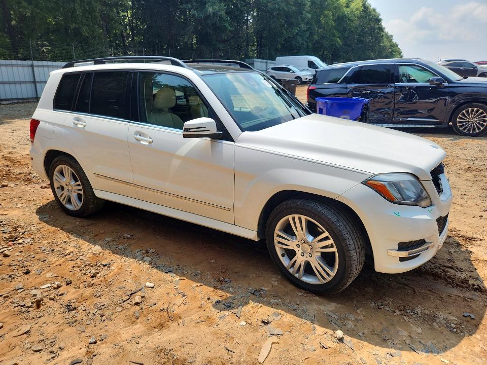 Продажа на аукционе авто 2015 Mercedes-benz Glk, vin: WDCGG5HB1FG349305, номер лота: 63310356