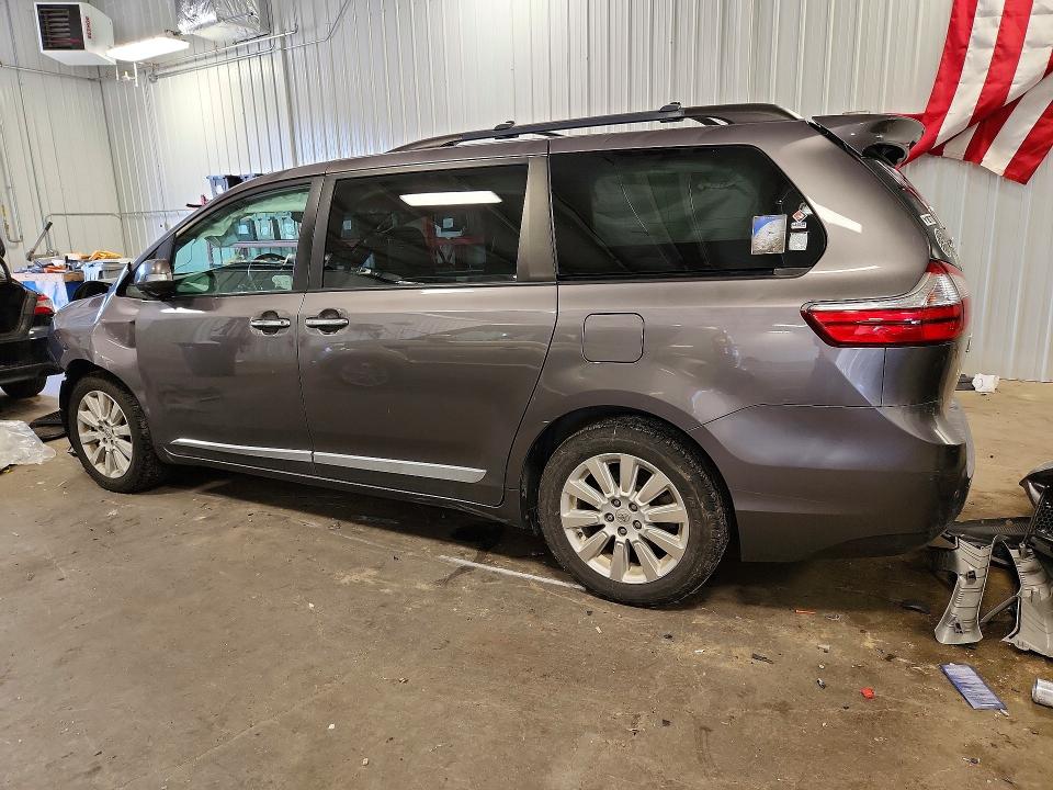 59609326 :رقم المزاد ، 5TDDK3DC0FS095389 vin ، 2015 Toyota Sienna مزاد بيع