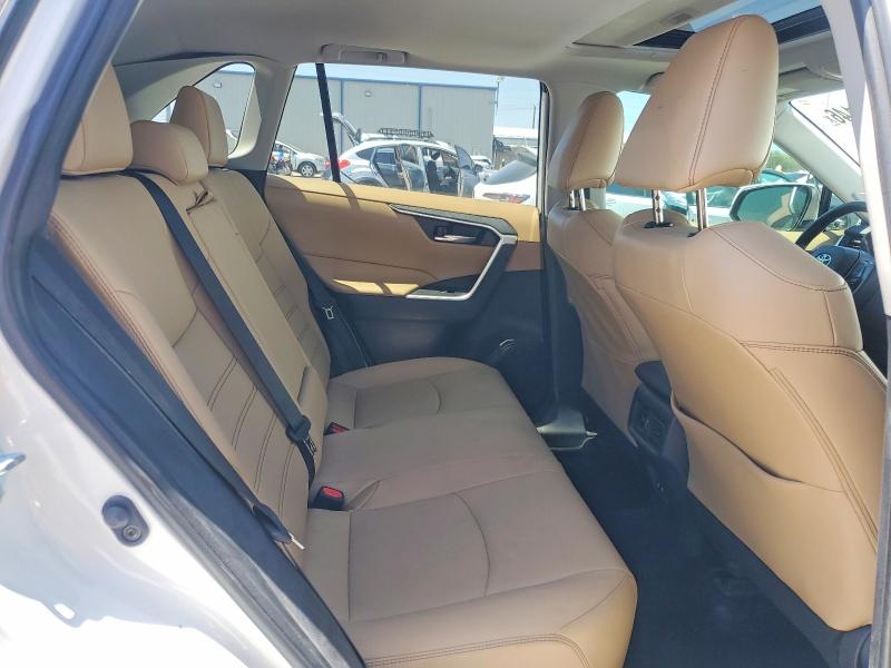 Продаж на аукціоні авто 2019 Toyota Rav4, vin: 2T3C1RFV2KC015875, номер лоту: 62881146