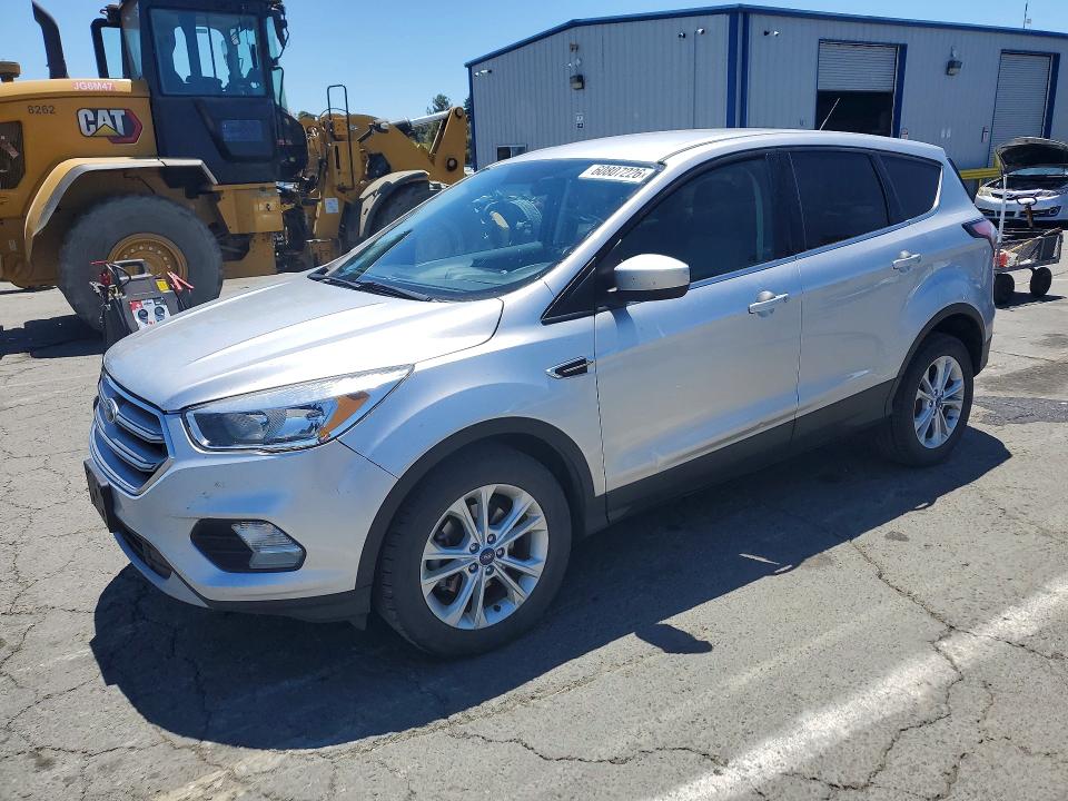 Продажа на аукционе авто 2017 Ford Escape, vin: 1FMCU0GD4HUE49322, номер лота: 60807226