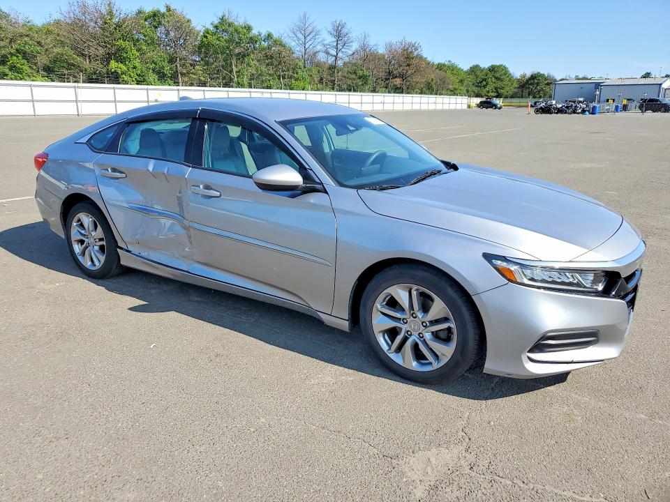 62302586 :رقم المزاد ، 1HGCV1F1XLA130002 vin ، 2020 Honda Accord مزاد بيع